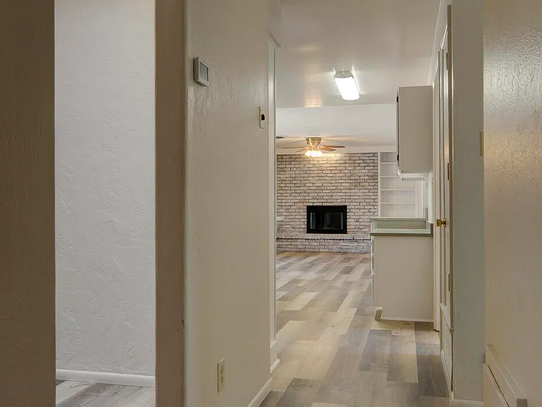 4631 Sherwood St NE — Photo 17