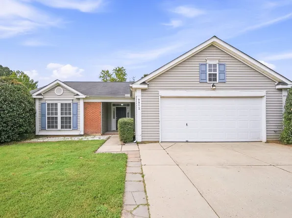 9912 Peppermint Ln, Charlotte, NC 28215