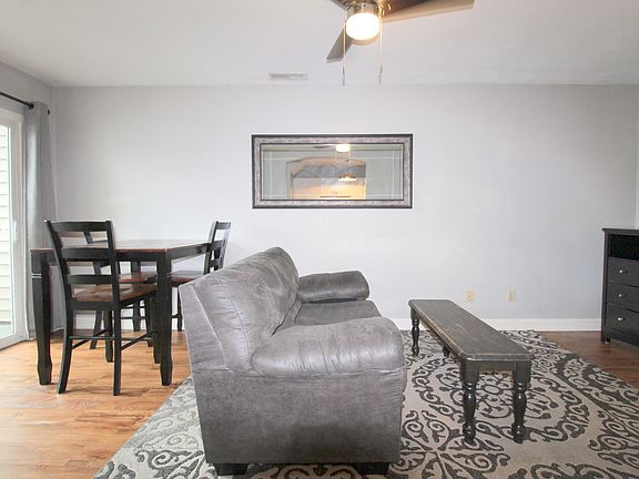 5th image of 1374 Bradley Dr #4B-2Ba