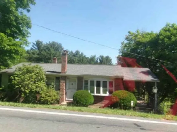 4355 New Holland Rd, Mohnton, PA 19540