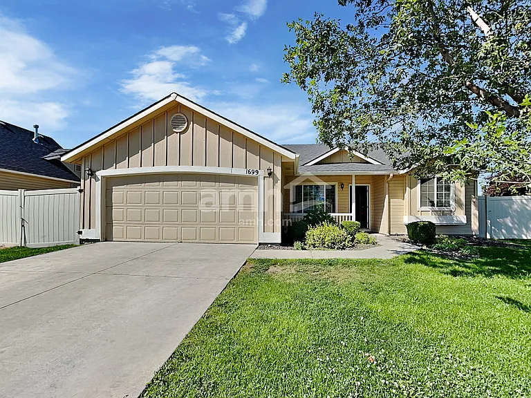 1699 N Firebrick Dr — Photo 1