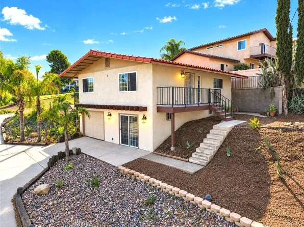 30482 Early Round Dr, Quail Valley, CA 92587
