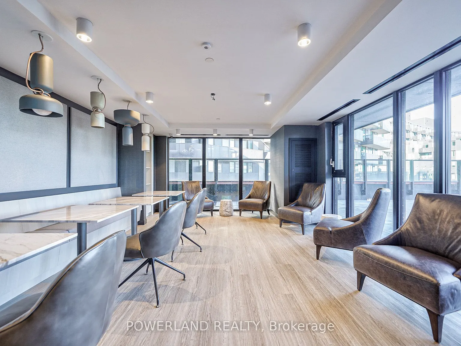 2 bed, $2,350 — Photo 4