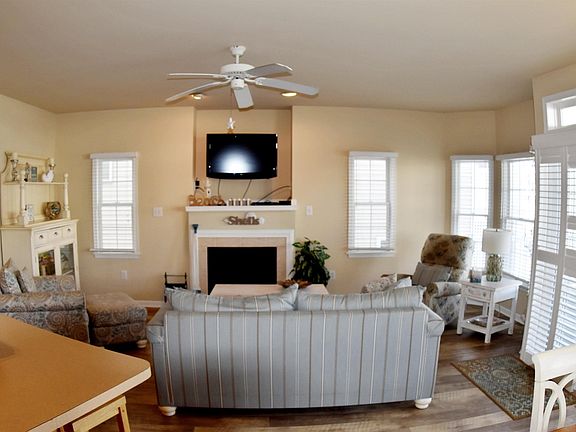 5th image of 2757 Asbury Ave APT 1