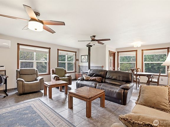 5th image of 14619 128th Avenue NW