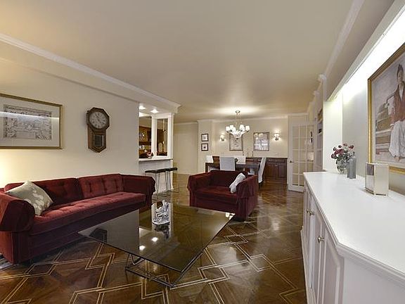 2nd image of 10 E End Ave APT 2E