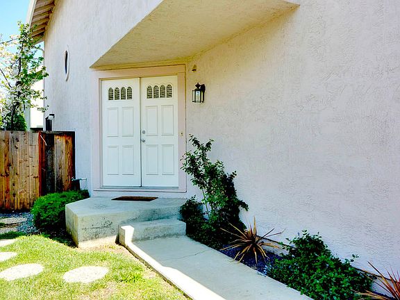 2nd image of 2910 Liberty Dr