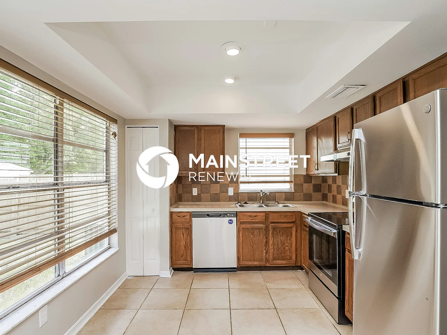 1000 McCully Ct — Photo 4