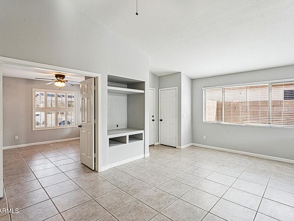 4th image of 1737 W HIDDENVIEW Drive
