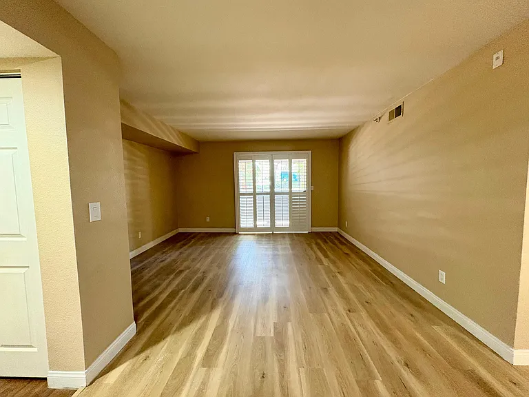 2750 S Durango Dr #1016 — Photo 8