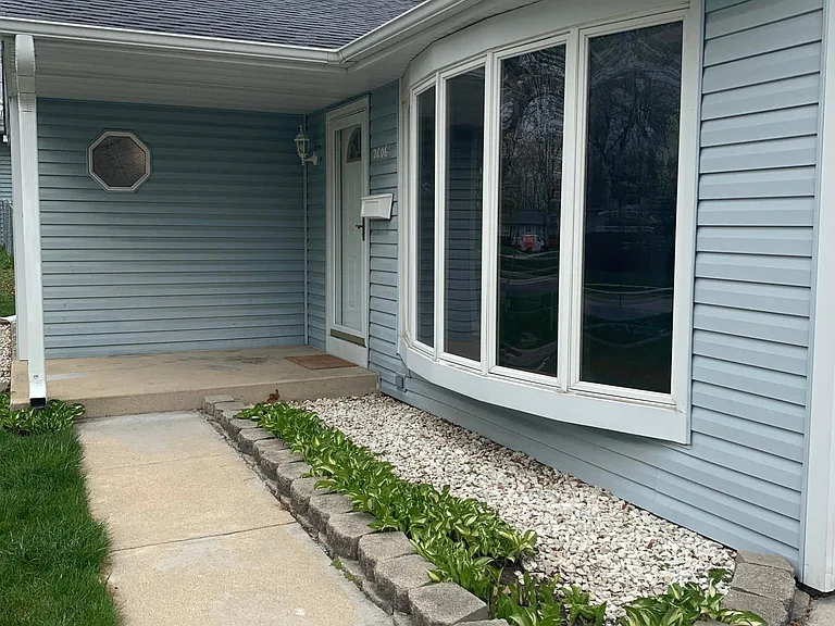 2606 Grouse Ln — Photo 2