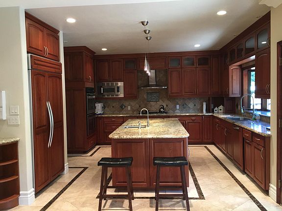 4th image of 11596 Southwood Dr