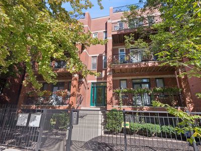 2702 W Montrose Ave APT 1E, Chicago, IL, 60618