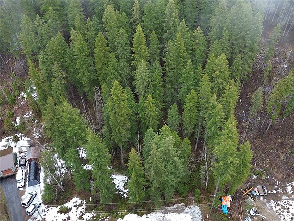 2nd image of 352 Dutch Lake Rd