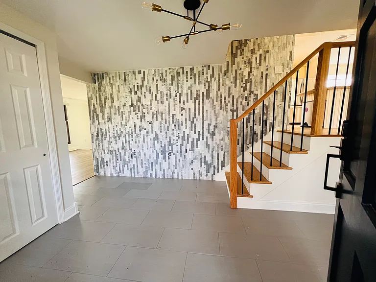 27 Meadowview Rd — Photo 4