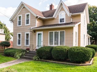 736 Dekalb Ave, Sycamore, IL 60178