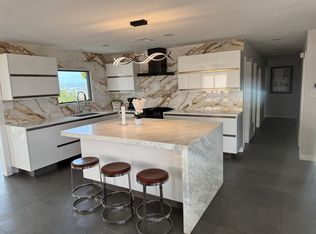 2440 Dunstan St, Oceanside, CA 92054