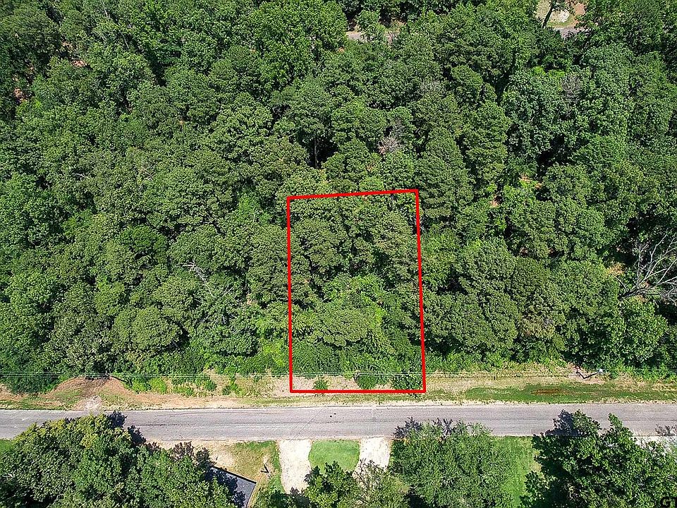 2nd image of 739 Charlya Dr