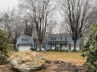 408 Three Mile Hill Rd, Middlebury, CT 06762