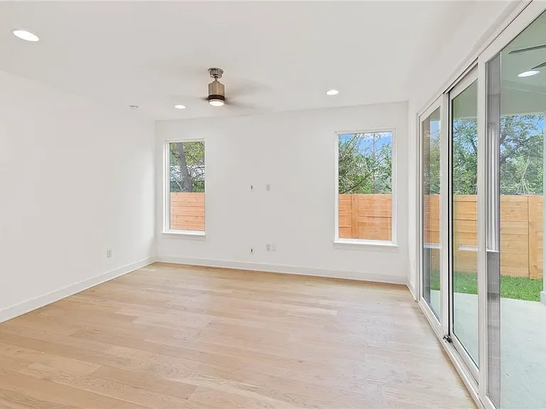3321 Hemlock Ave #2 — Photo 13