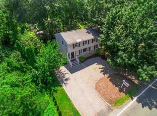 52 Massasoit Ave, Barrington, RI 02806