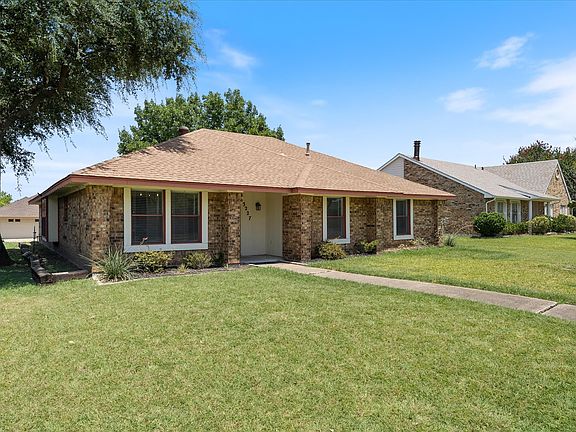 3rd image of 3227 Wichita Dr