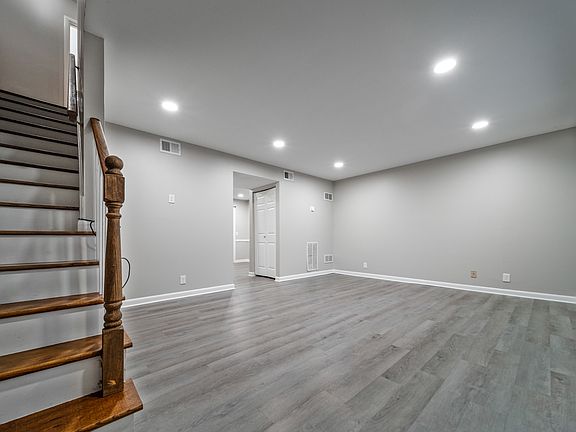 4th image of 5510 Country Dr APT 12