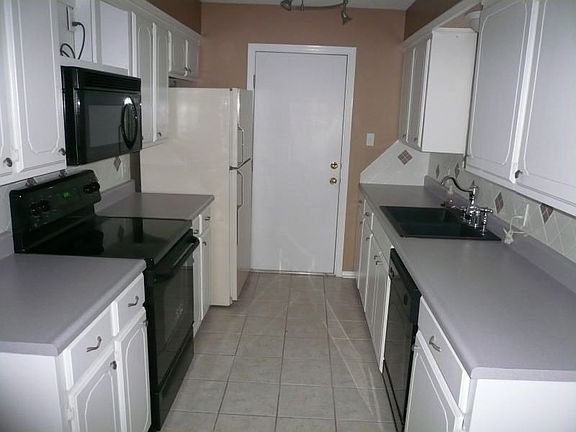 4th image of 6013 SW Park Ave