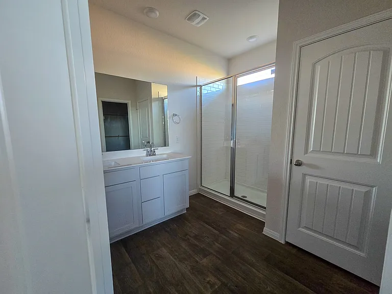 109 Brody Ln — Photo 11