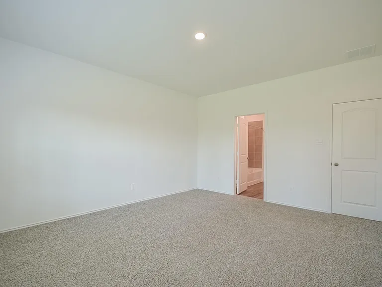 5778 Hampton Valley Dr — Photo 8
