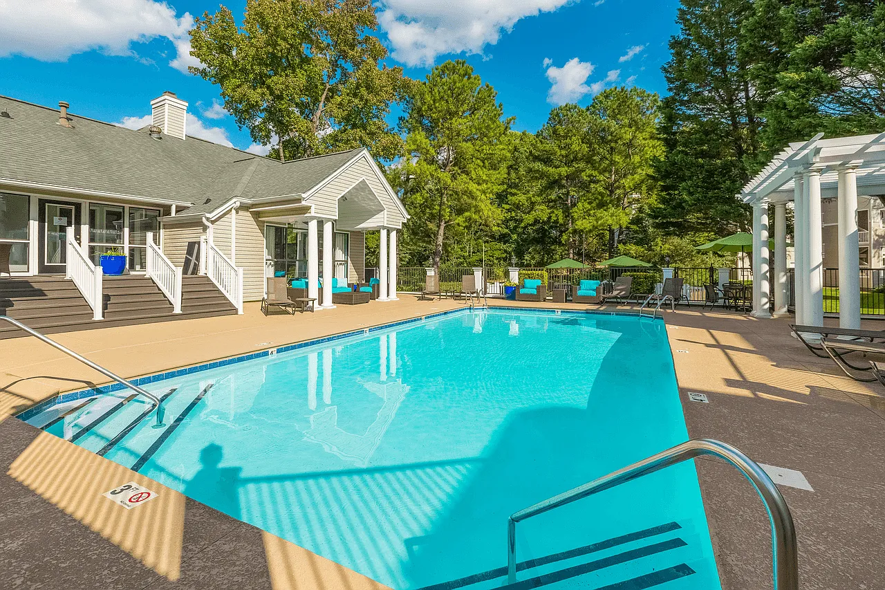 Bridges at Mallard Creek Apartment Homes — Photo 3