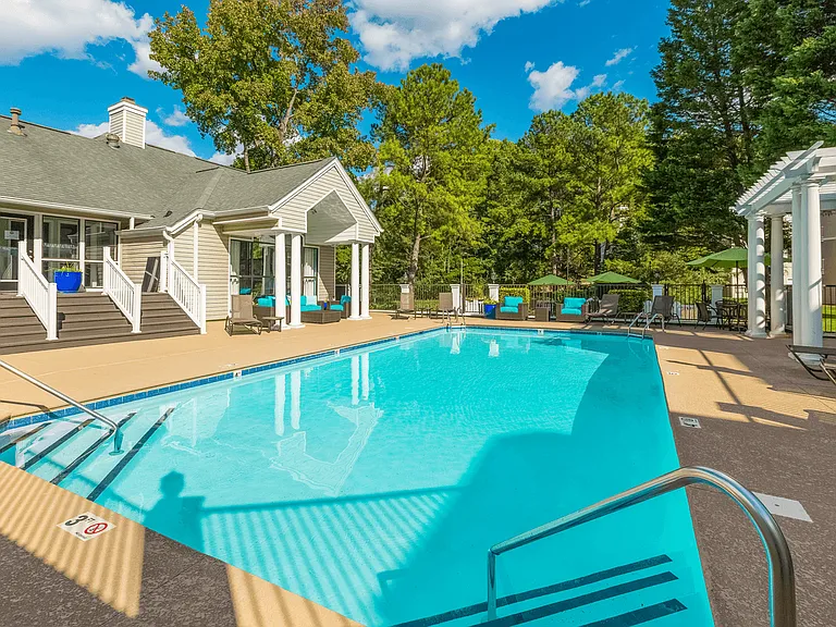 7916 Harris Hill Ln — Photo 3