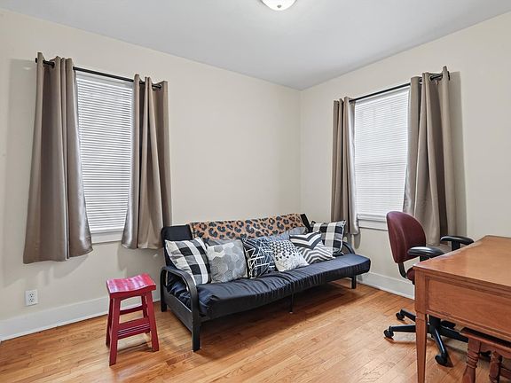 5th image of 810 W Vine St