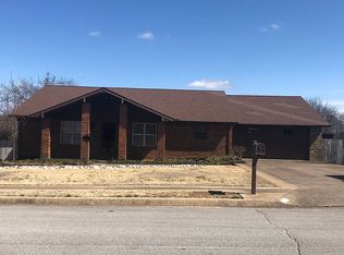 1742 Ridgeview Dr, Springdale, AR 72762