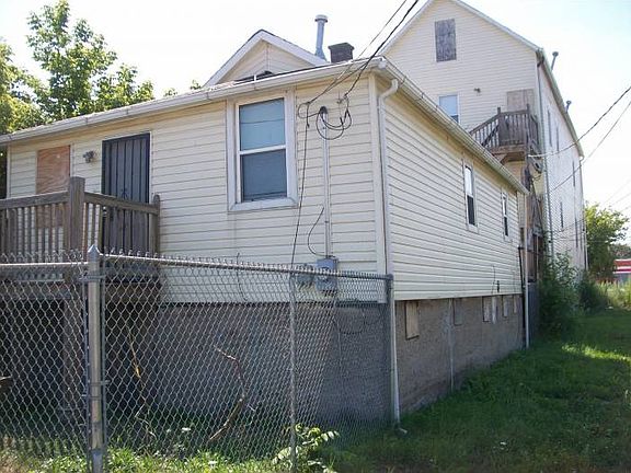 3rd image of 8813 S Houston Ave APT 1