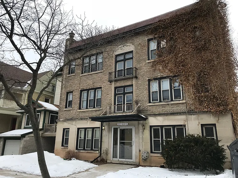 1527 Marshall — Photo 21
