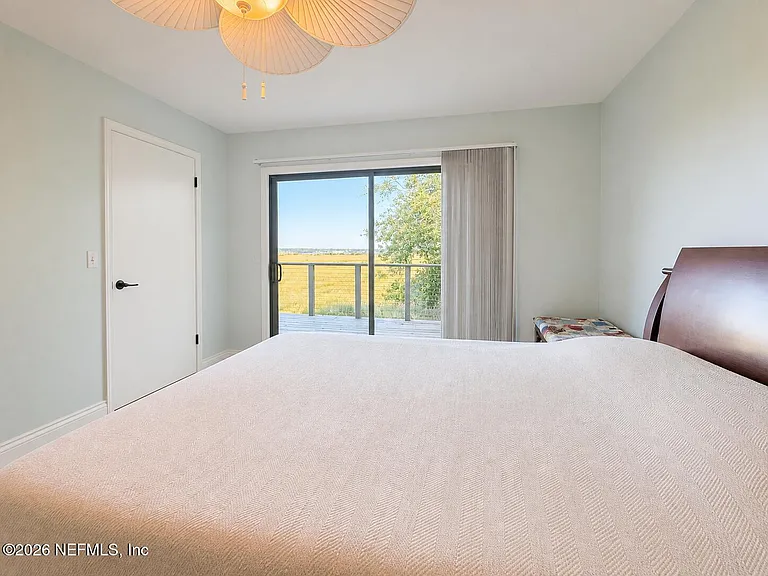 131 Rio Del Mar St #C — Photo 11
