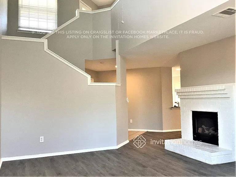 717 Duke Dr — Photo 4