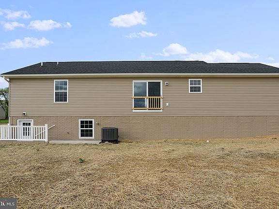 3rd image of 43 Lilleigh Ct