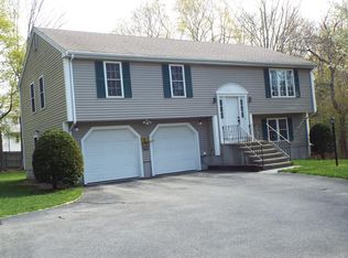 61 Everett St, Abington, MA 02351