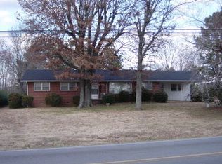 445 E Rasch Rd, Florence, AL 35633