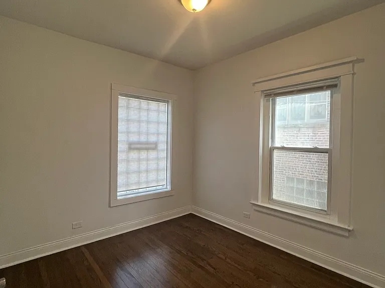 6151 S Langley Ave #1 — Photo 7