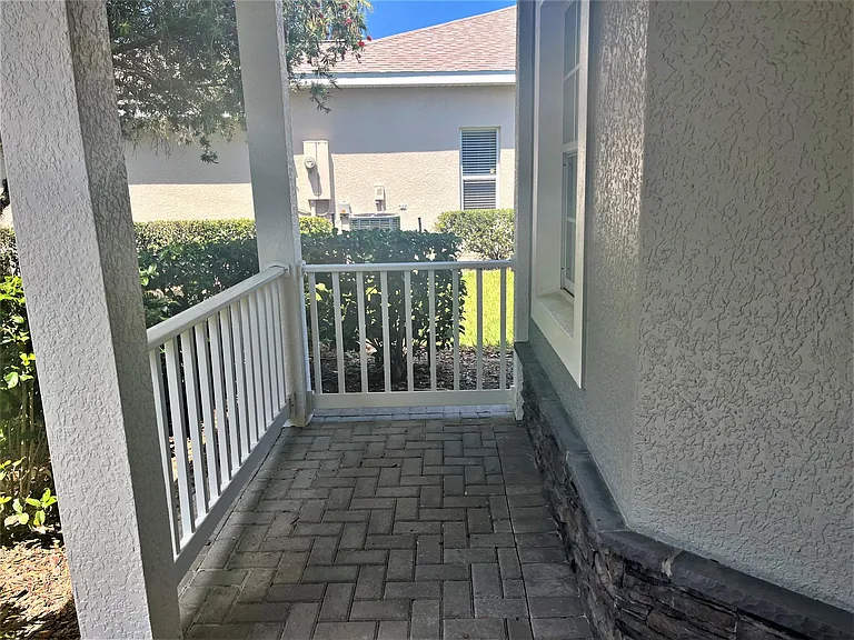 289 Falling Water Dr — Photo 5
