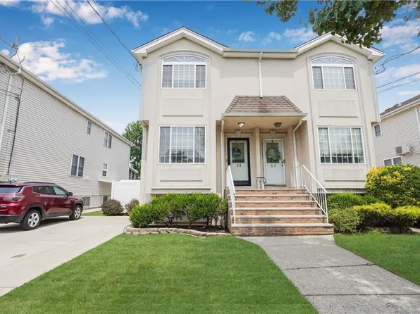 55 Pond St, Staten Island, NY 10309
