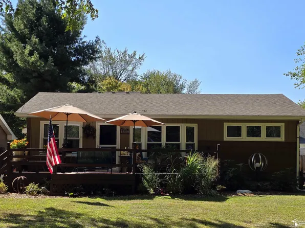 1349 Bedford Dr, Temperance, MI 48182