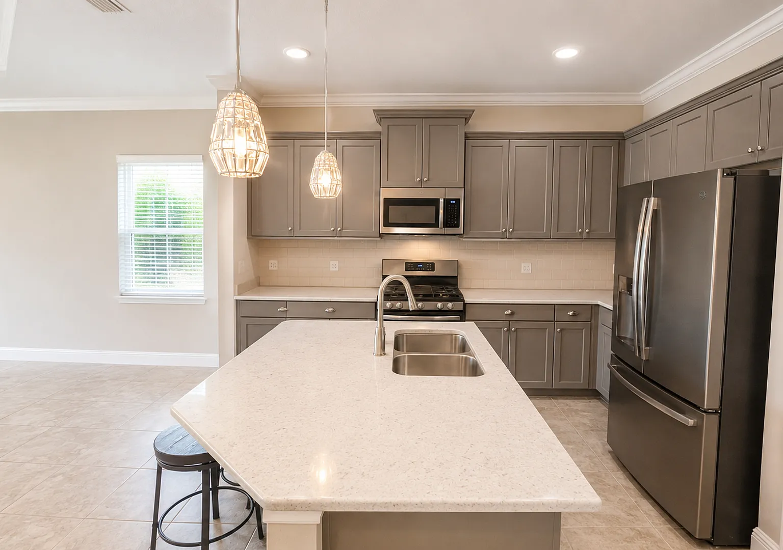 Annual unfurnished 2/2 with den SFH in gated community in Parrish! — Photo 4