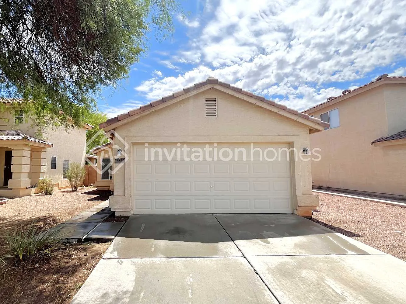 12925 W Laurel Ln El Mirage, AZ 85335 — Photo 1