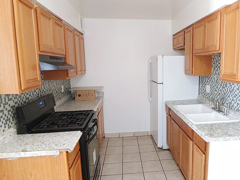 5240 Pebble Beach Blvd — Photo 22