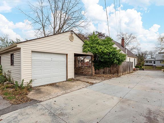 3rd image of 1219 Eastview Ave