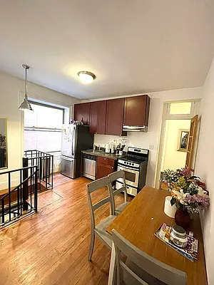 Rented by LJ Sloane Management | media 16